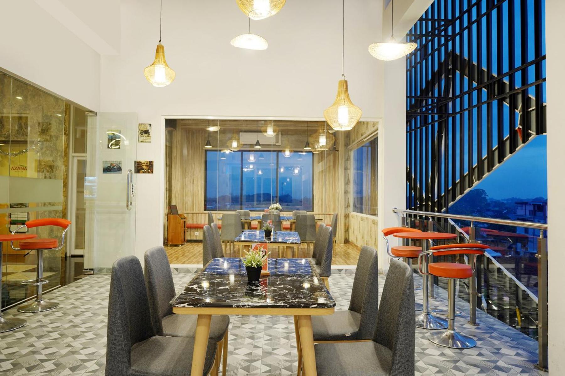 Front One Hotel Sragen Exterior foto